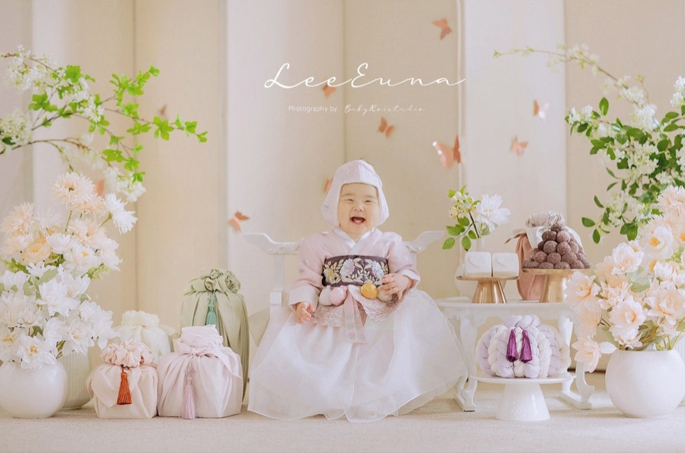 베이비 로이 스튜디오 대표 사진