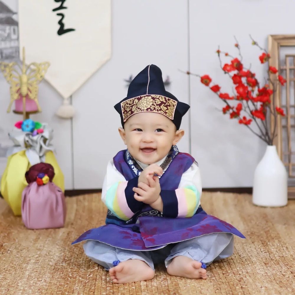 토이 스튜디오 대표 사진