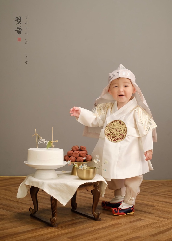 팔월애사진관 부산점 대표 사진